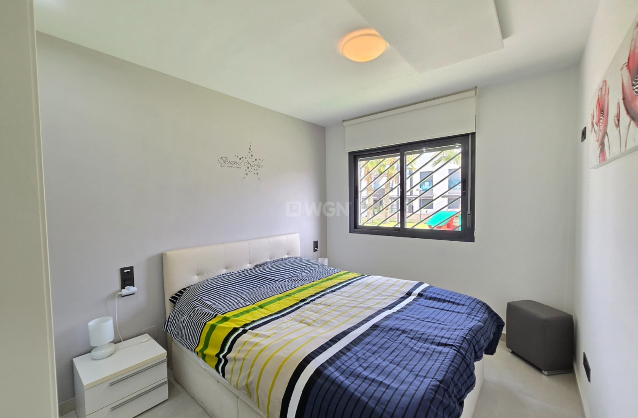 Odsprzedaż - Mieszkanie w bloku - Orihuela Costa - Costa Blanca