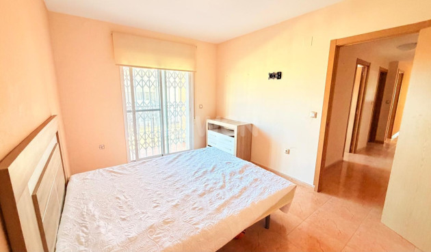 Odsprzedaż - Mieszkanie w bloku - Los Alcázares - Los Narejos-Punta Calera