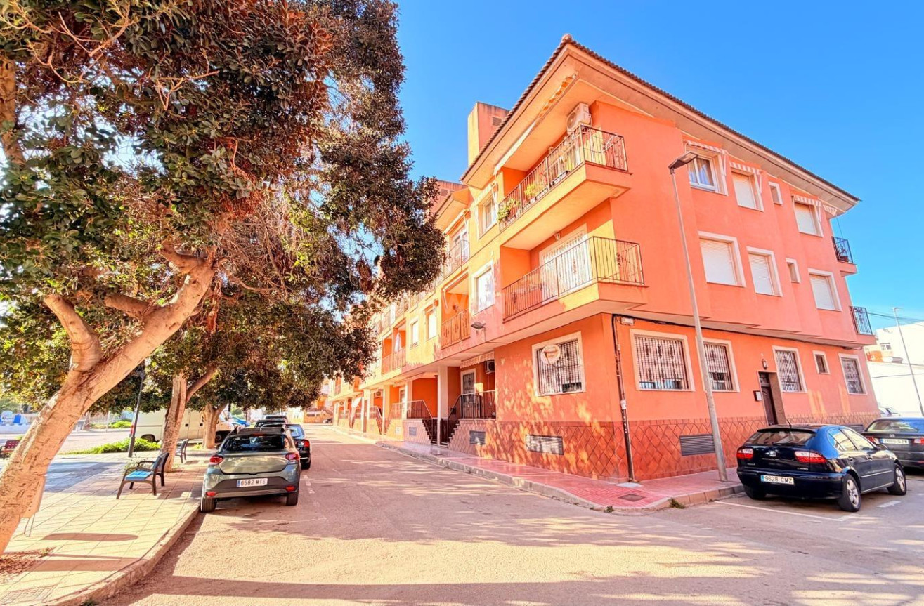 Odsprzedaż - Mieszkanie w bloku - Los Alcázares - Los Narejos-Punta Calera