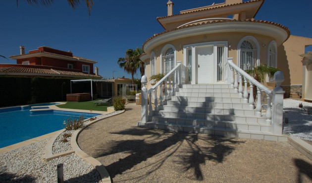 Odsprzedaż - Villa - Ciudad Quesada - Costa Blanca