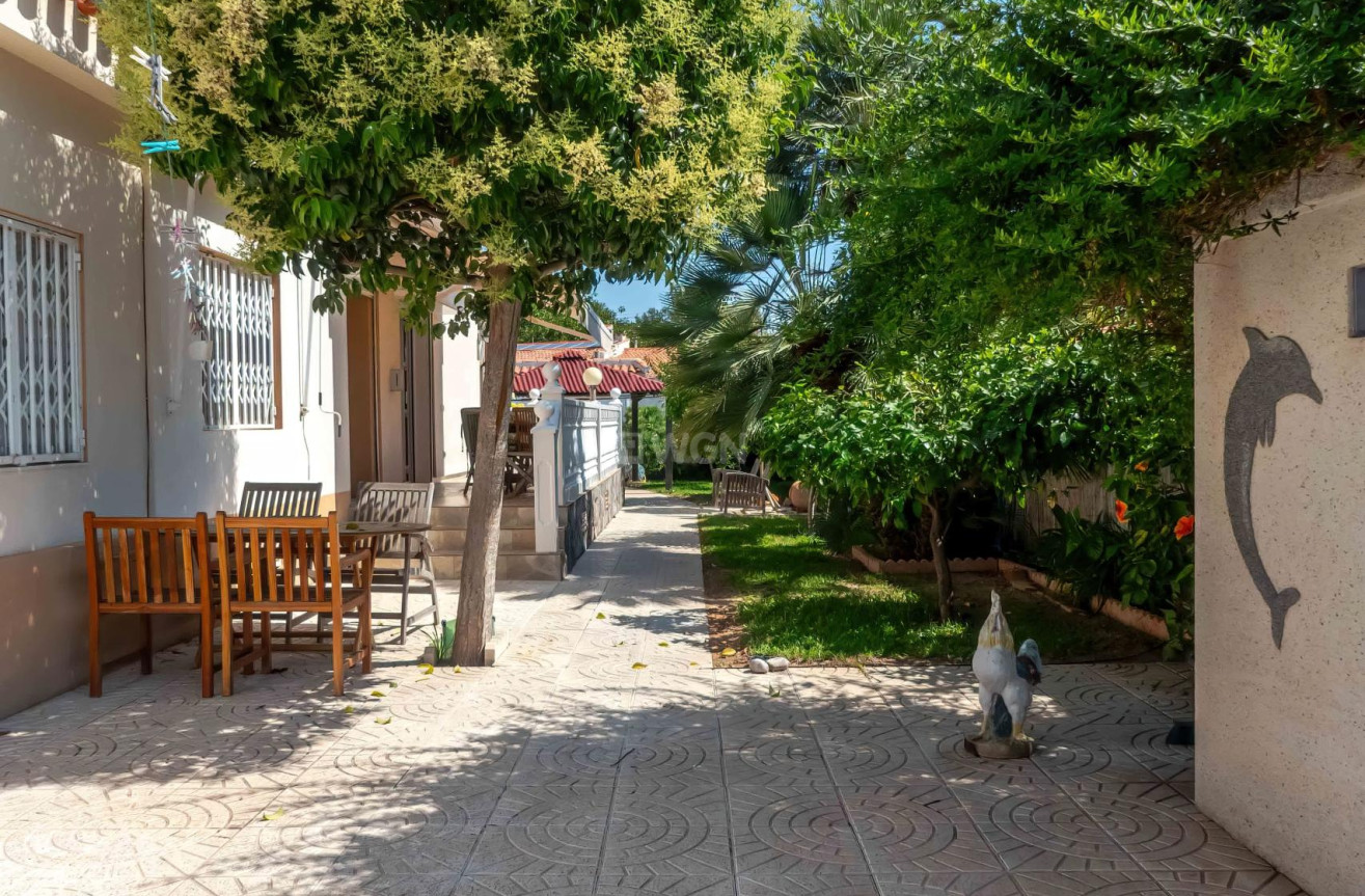 Resale - Villa - Torrevieja - Costa Blanca