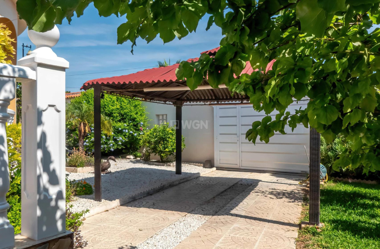 Resale - Villa - Torrevieja - Costa Blanca