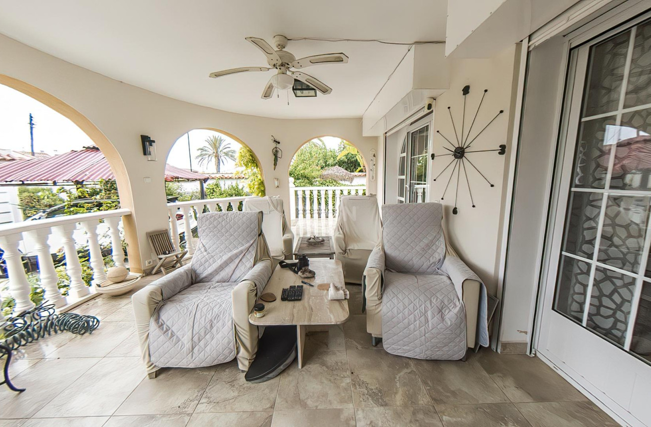 Resale - Villa - Torrevieja - Costa Blanca