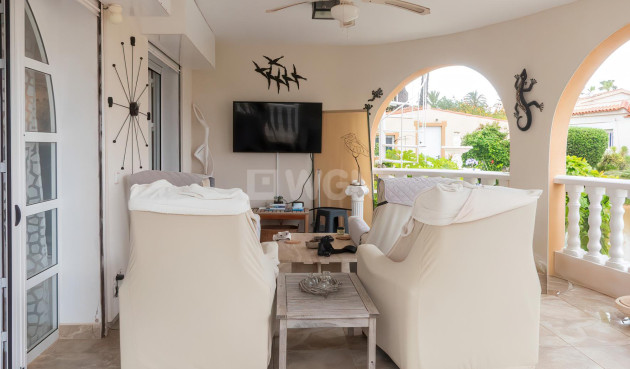 Resale - Villa - Torrevieja - Costa Blanca