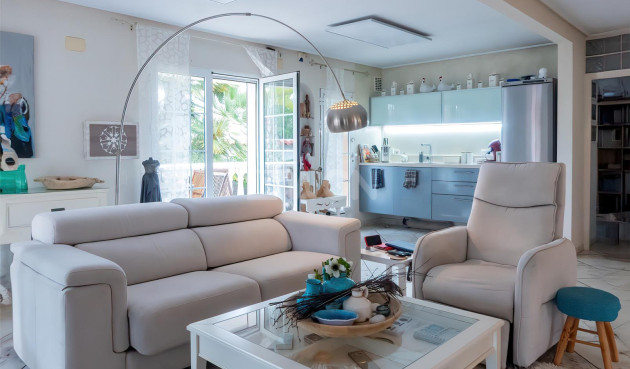 Resale - Villa - Torrevieja - Costa Blanca