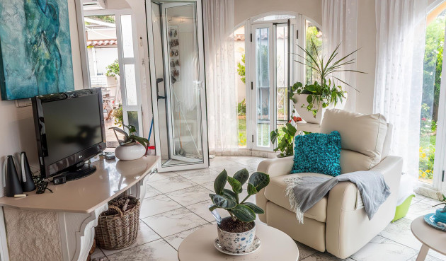 Resale - Villa - Torrevieja - Costa Blanca