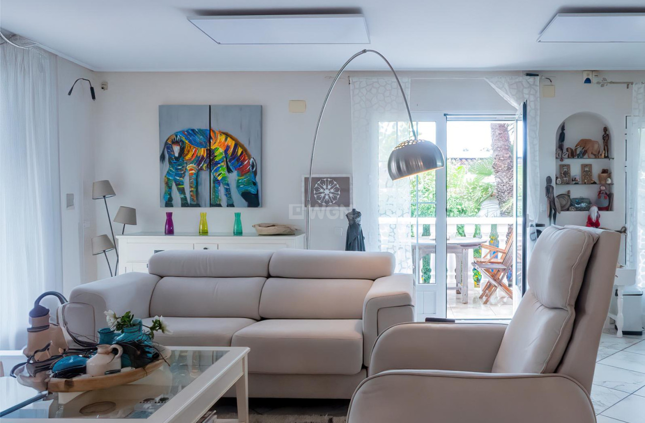 Resale - Villa - Torrevieja - Costa Blanca