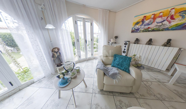 Resale - Villa - Torrevieja - Costa Blanca