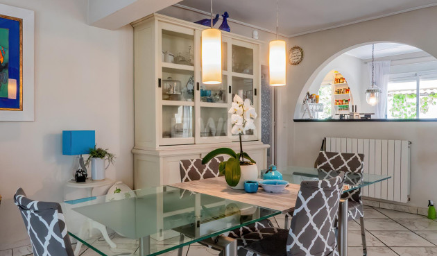 Resale - Villa - Torrevieja - Costa Blanca