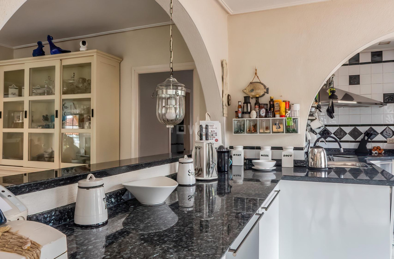 Resale - Villa - Torrevieja - Costa Blanca