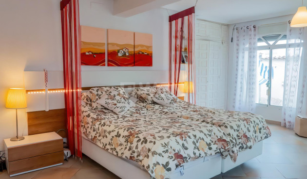 Resale - Villa - Torrevieja - Costa Blanca