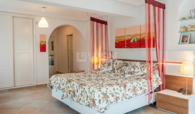 Resale - Villa - Torrevieja - Costa Blanca