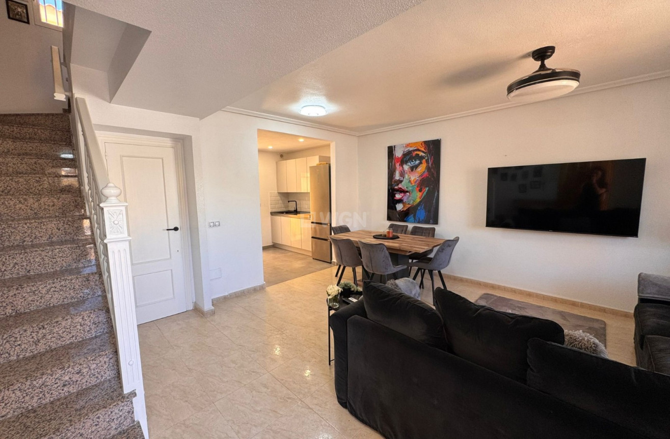 Odsprzedaż - Kamienica - Campoamor - Costa Blanca