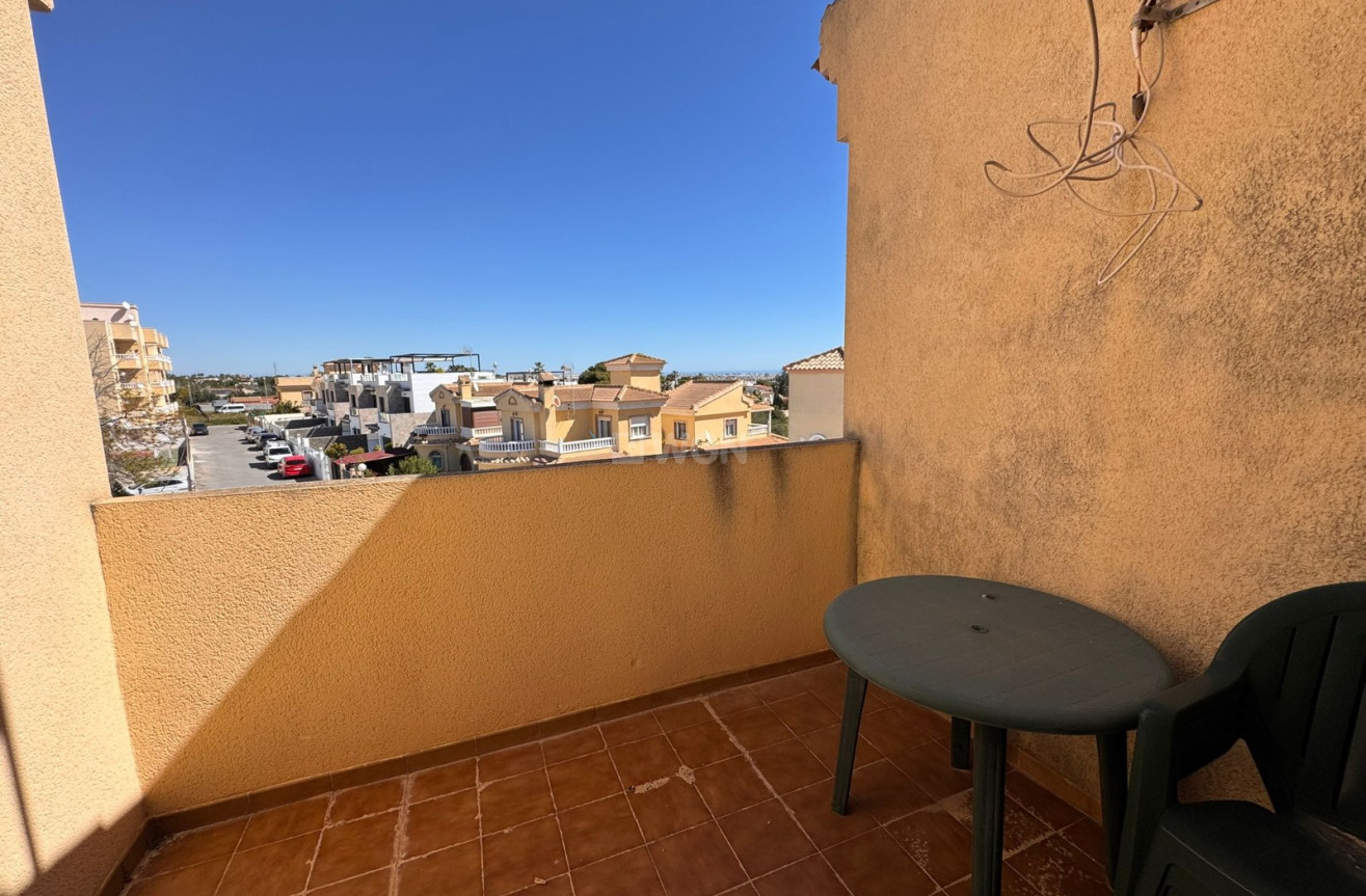 Odsprzedaż - Kamienica - Campoamor - Costa Blanca