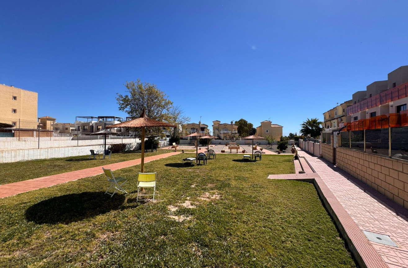 Odsprzedaż - Kamienica - Campoamor - Costa Blanca