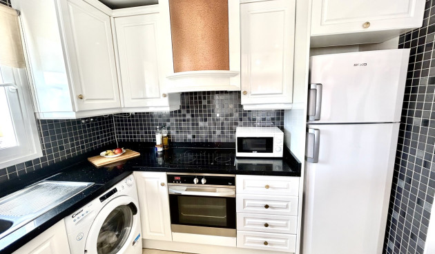 Odsprzedaż - Mieszkanie w bloku - Villamartin - Costa Blanca