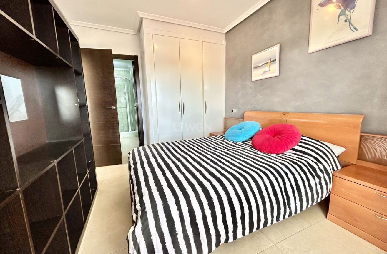 Odsprzedaż - Mieszkanie w bloku - Villamartin - Costa Blanca