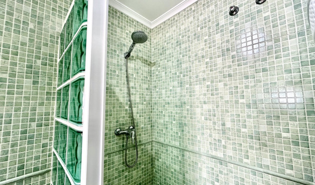 Odsprzedaż - Mieszkanie w bloku - Villamartin - Costa Blanca