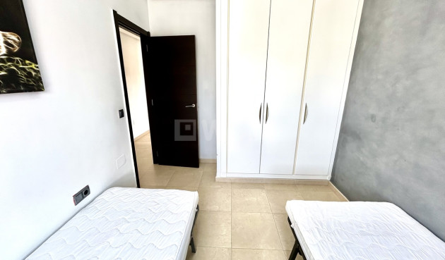 Odsprzedaż - Mieszkanie w bloku - Villamartin - Costa Blanca