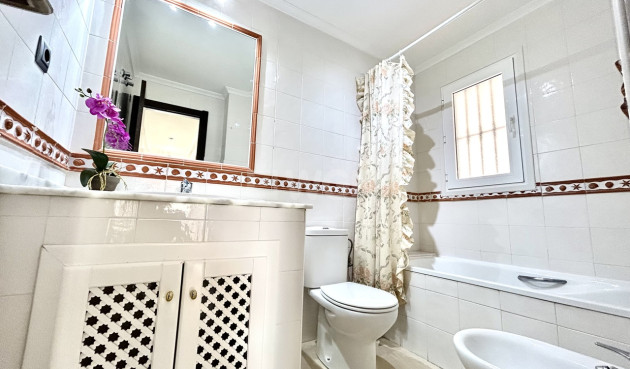 Odsprzedaż - Mieszkanie w bloku - Villamartin - Costa Blanca