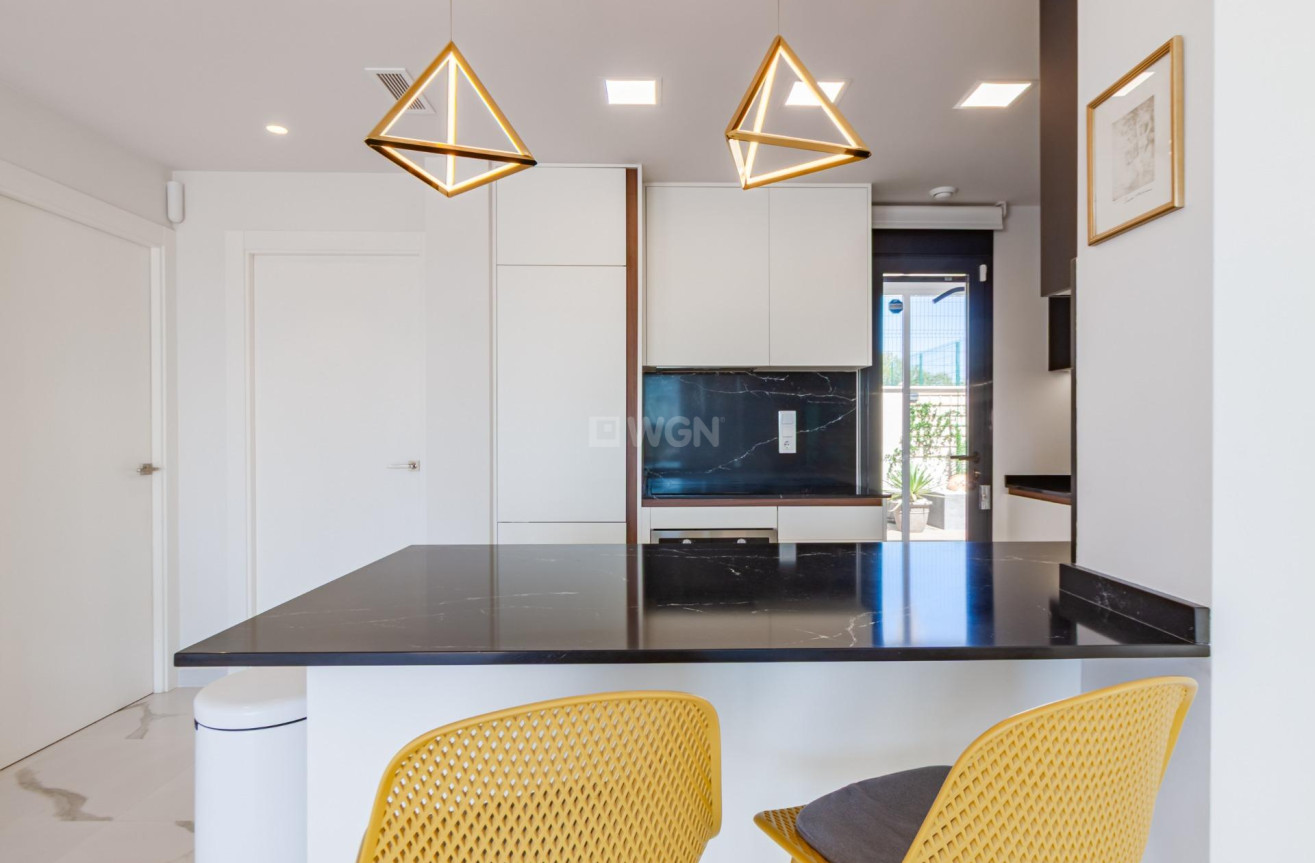 Odsprzedaż - Mieszkanie w bloku - San Miguel de Salinas - Bellavista