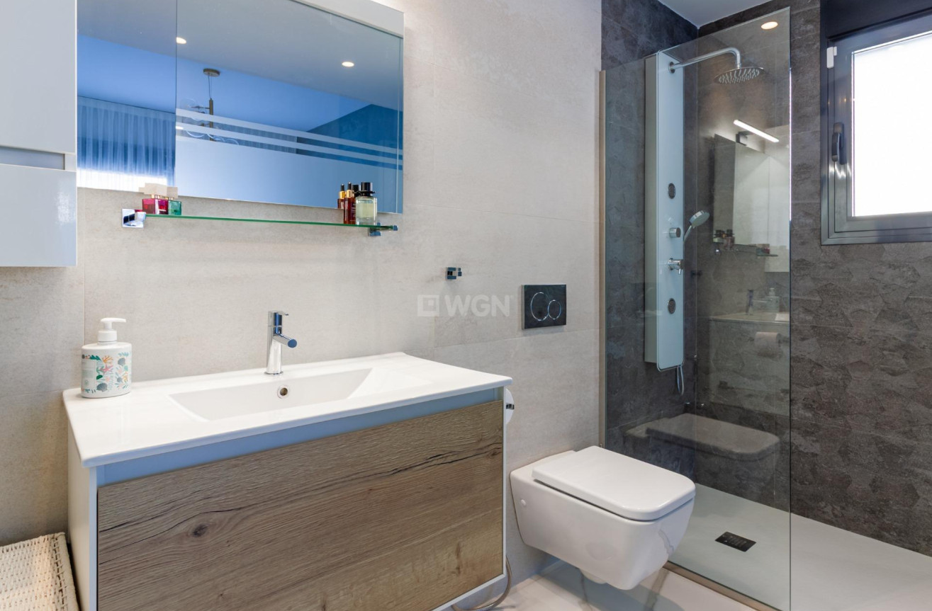 Odsprzedaż - Mieszkanie w bloku - San Miguel de Salinas - Bellavista