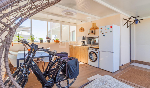 Odsprzedaż - Mieszkanie w bloku - San Miguel de Salinas - Bellavista