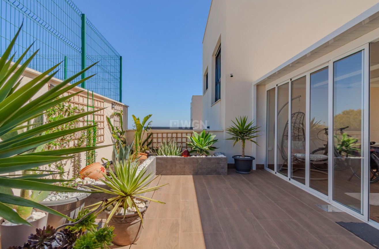 Odsprzedaż - Mieszkanie w bloku - San Miguel de Salinas - Bellavista