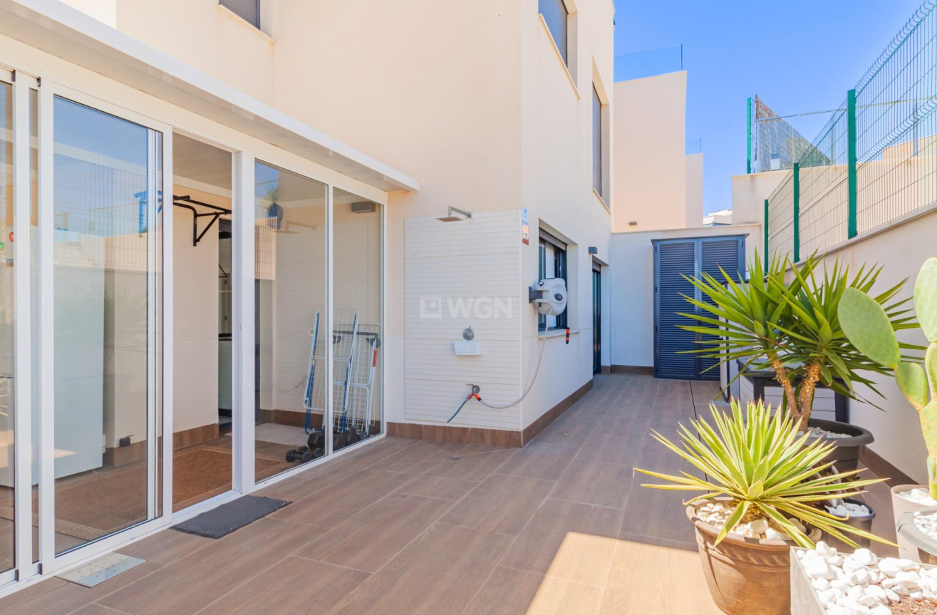 Odsprzedaż - Mieszkanie w bloku - San Miguel de Salinas - Bellavista