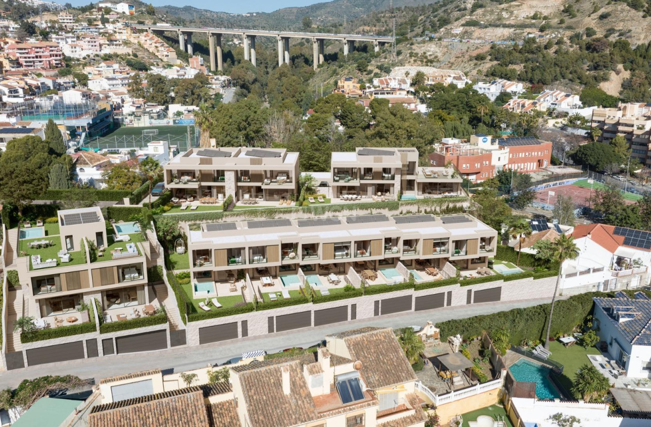 Nowy budynek - Kamienica - Málaga - Pedregalejo