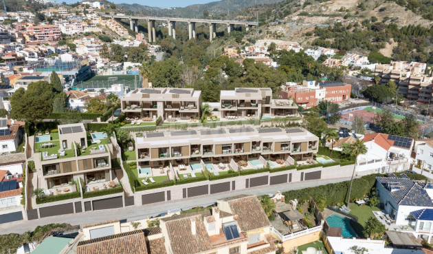 Nowy budynek - Kamienica - Málaga - Pedregalejo
