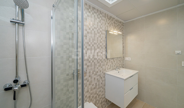 Odsprzedaż - Villa - Avileses - Inland