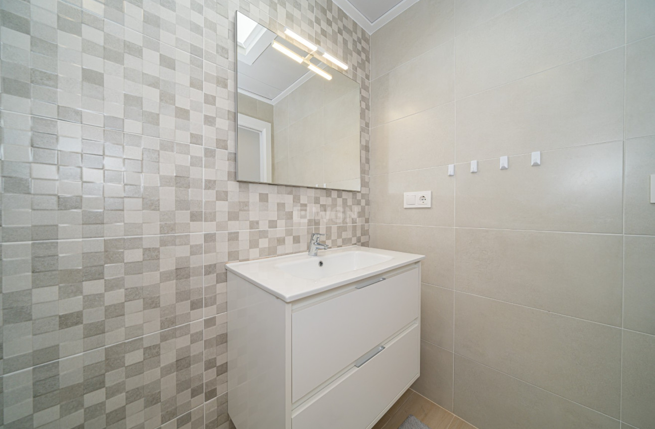 Odsprzedaż - Villa - Avileses - Inland