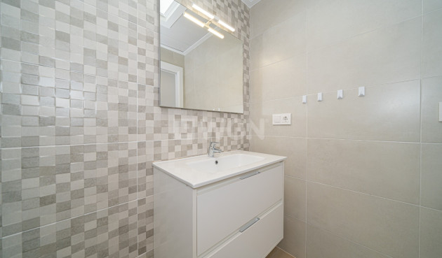 Odsprzedaż - Villa - Avileses - Inland