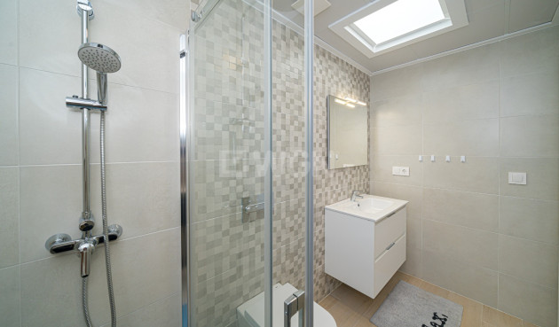 Odsprzedaż - Villa - Avileses - Inland