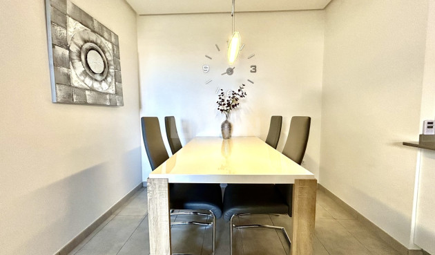 Odsprzedaż - Mieszkanie w bloku - Los Dolses - Inland