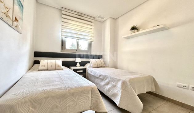 Odsprzedaż - Mieszkanie w bloku - Los Dolses - Inland