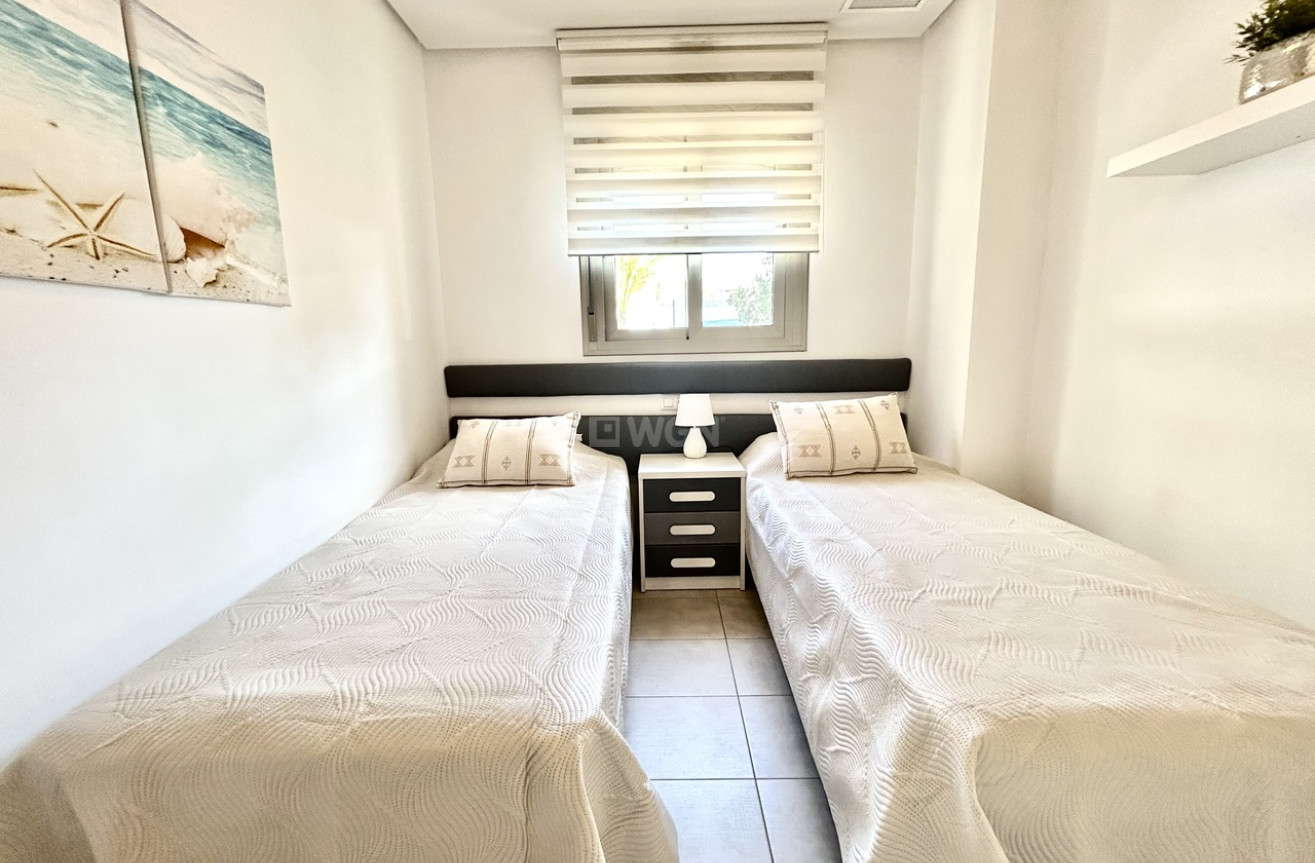 Odsprzedaż - Mieszkanie w bloku - Los Dolses - Inland