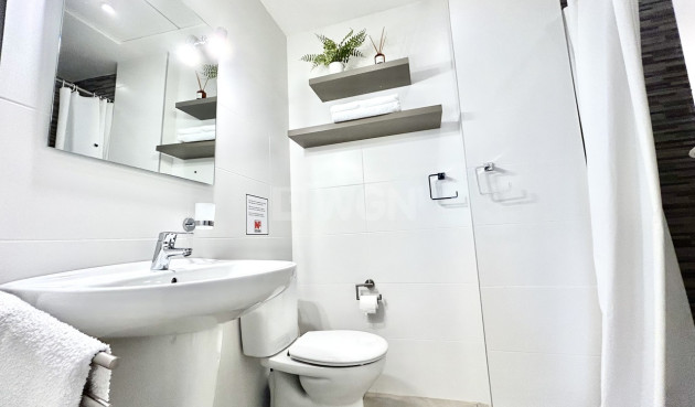 Odsprzedaż - Mieszkanie w bloku - Los Dolses - Inland