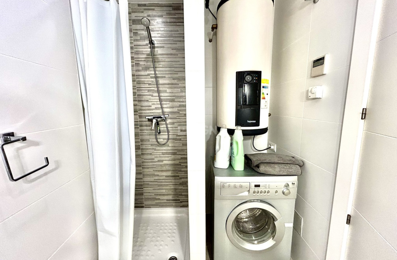 Odsprzedaż - Mieszkanie w bloku - Los Dolses - Inland