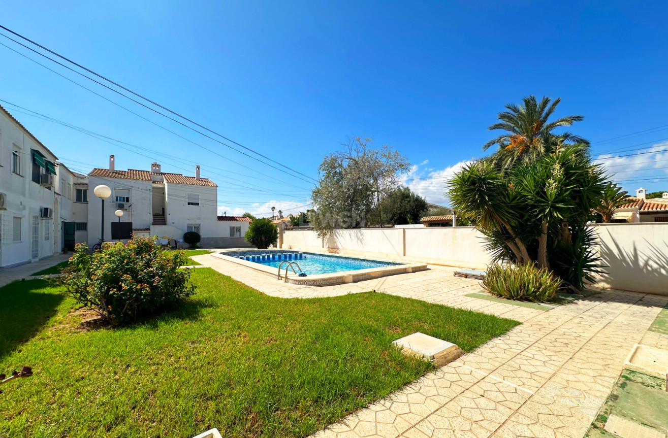 Wiederverkauf - Bungalow - Orihuela Costa - Costa Blanca