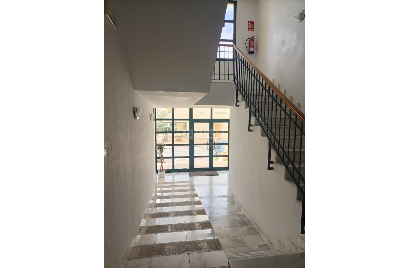 Odsprzedaż - Mieszkanie w bloku - Orihuela Costa - Costa Blanca