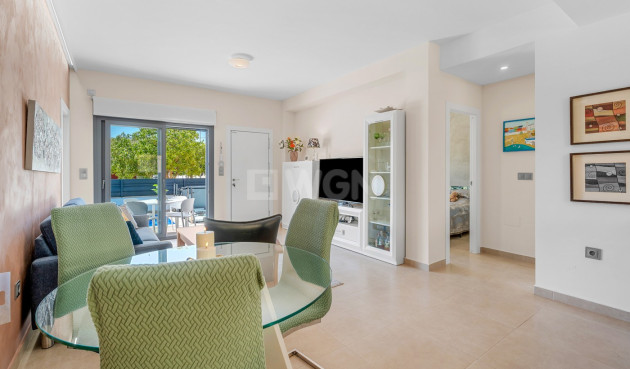 Odsprzedaż - Kamienica - Formentera del Segura - Costa Blanca