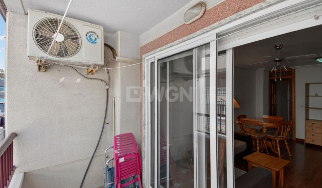 Odsprzedaż - Mieszkanie w bloku - Torrevieja - PARQUE DE LAS NACIONES