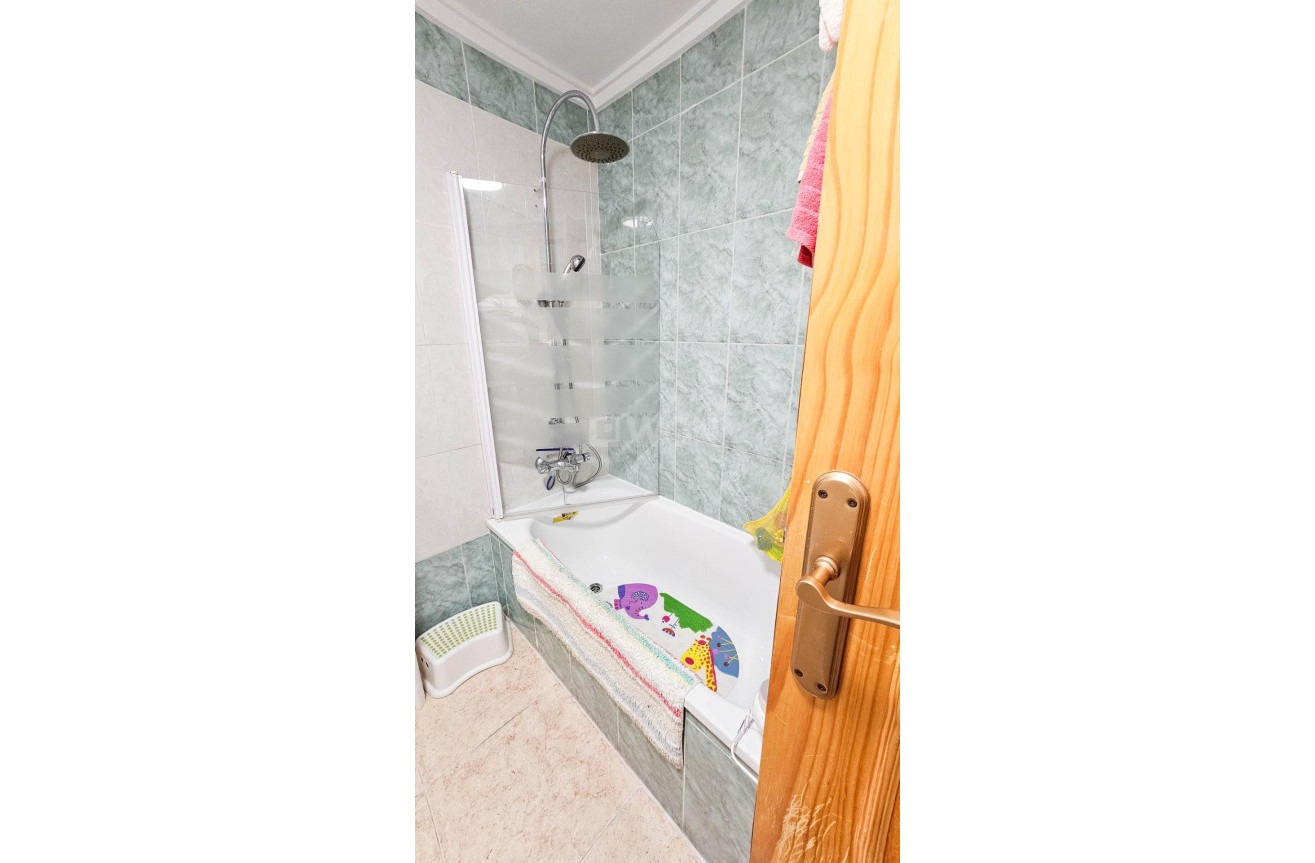 Reventa - Apartamento / piso - Torrevieja - Centro