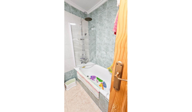 Reventa - Apartamento / piso - Torrevieja - Centro