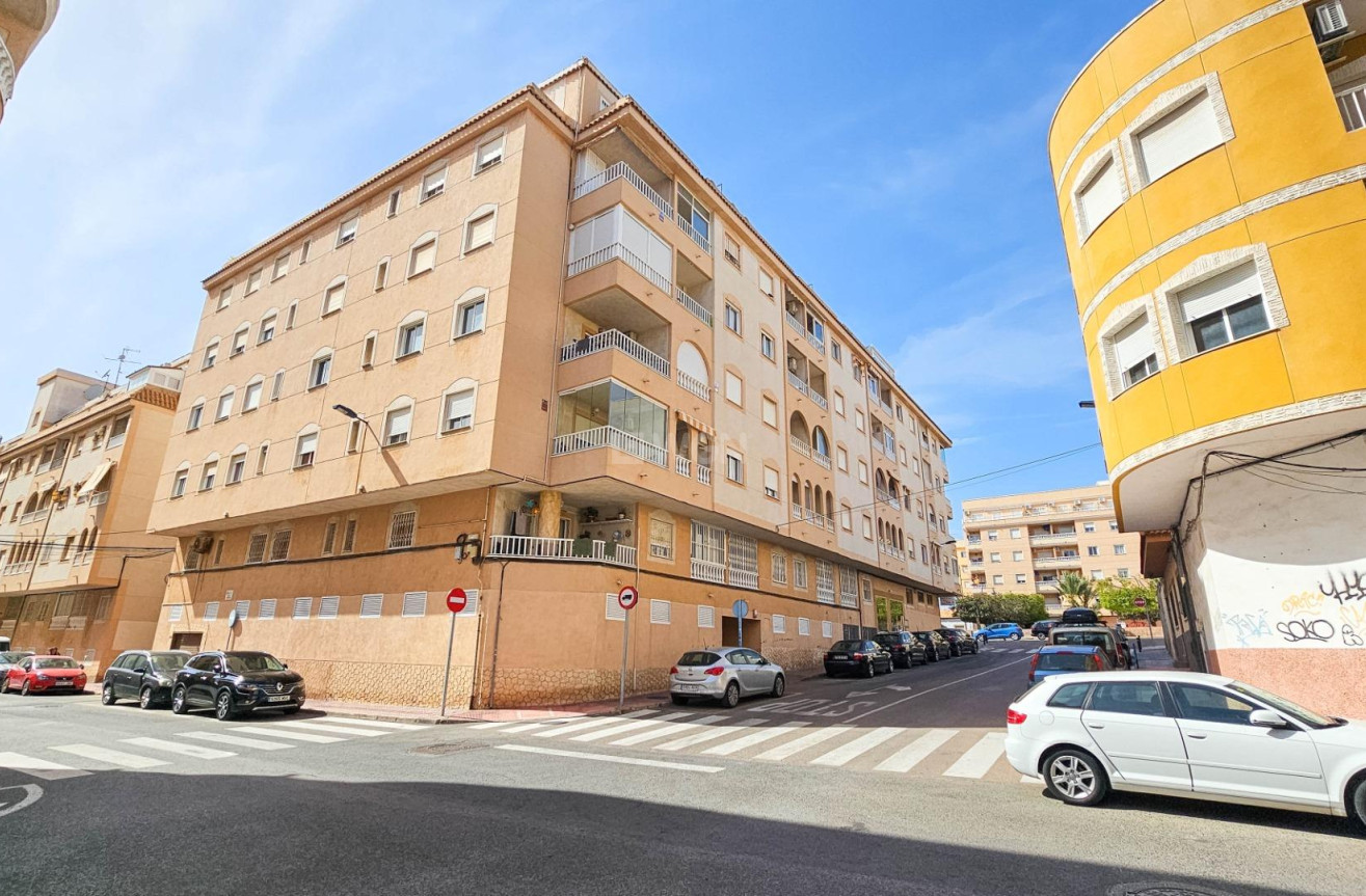 Reventa - Apartamento / piso - Torrevieja - Centro