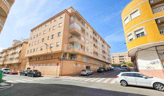 Reventa - Apartamento / piso - Torrevieja - Centro