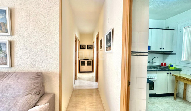 Odsprzedaż - Mieszkanie w bloku - Torrevieja - Estacion De Autobuses