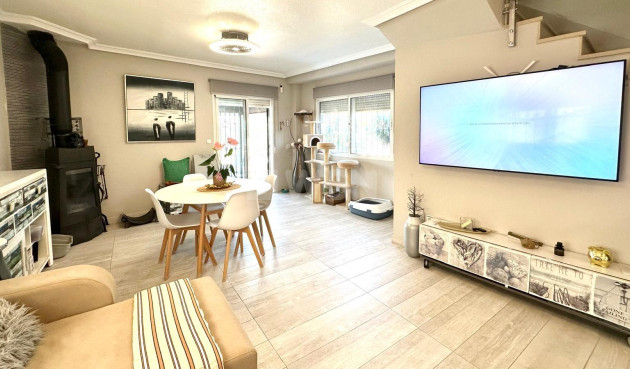 Odsprzedaż - Villa - Orihuela Costa - La Regia